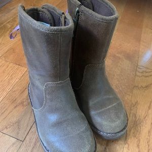 Toddler Size 9 UGG boots